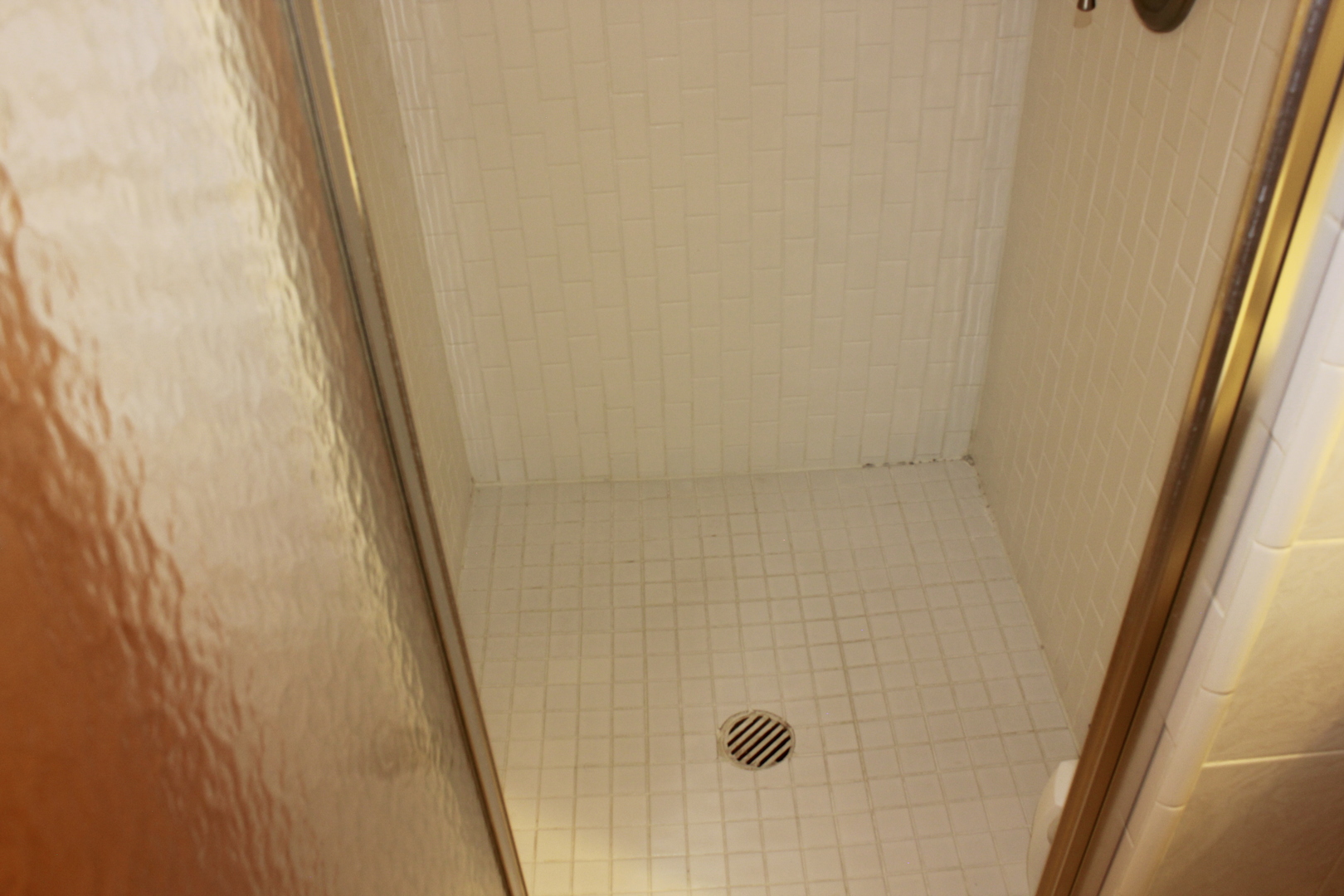 5639 Manor Lane Chicago, IL 60631 - Photo 24 of 29 a bathroom with a sink