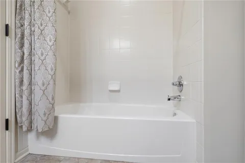 $350,000 | 15602 West 61st Street, Shawnee, KS 66217