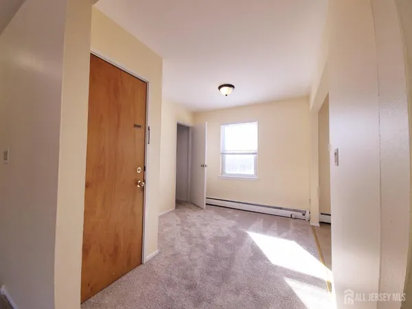 $149,900 | 93 Fox Road, Unit 2B, Edison, NJ 08817