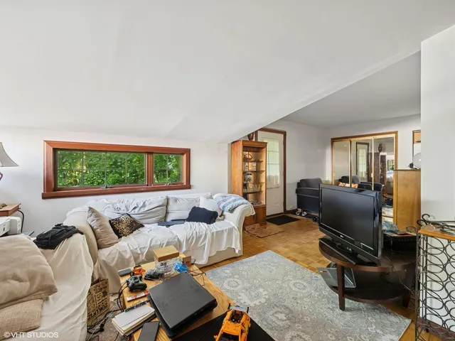 $899,999 | 724 South Plum Grove Road, Palatine, IL 60067