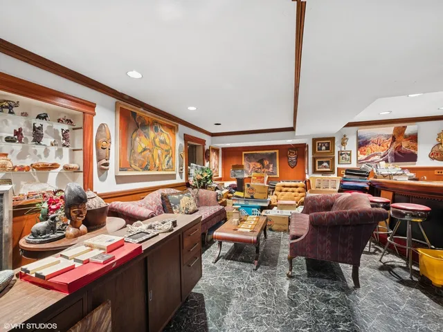 $899,999 | 724 South Plum Grove Road, Palatine, IL 60067