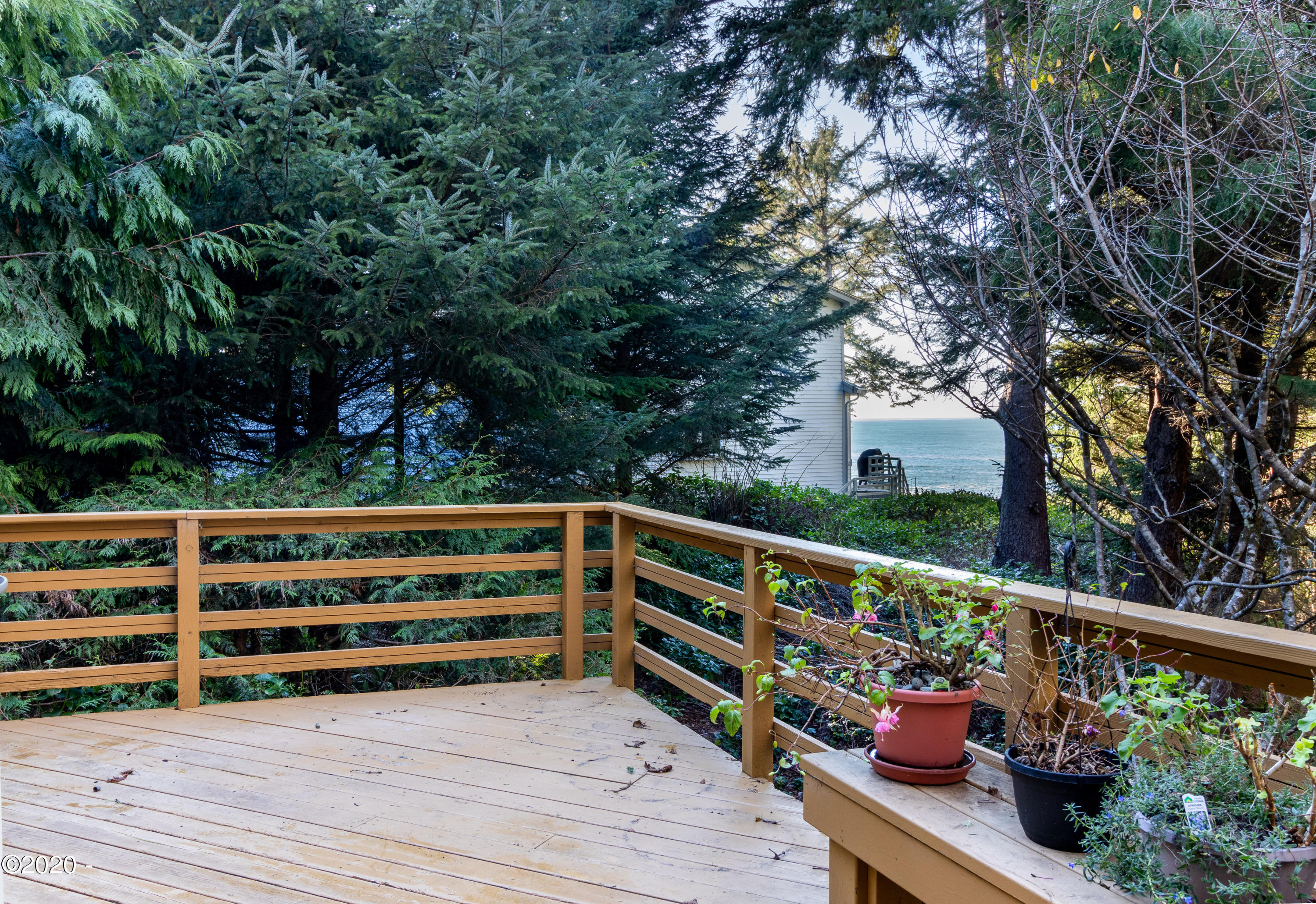 225 Southwest Midden Reach Depoe Bay, OR 97341 - Photo 2 of 35 Deck Views