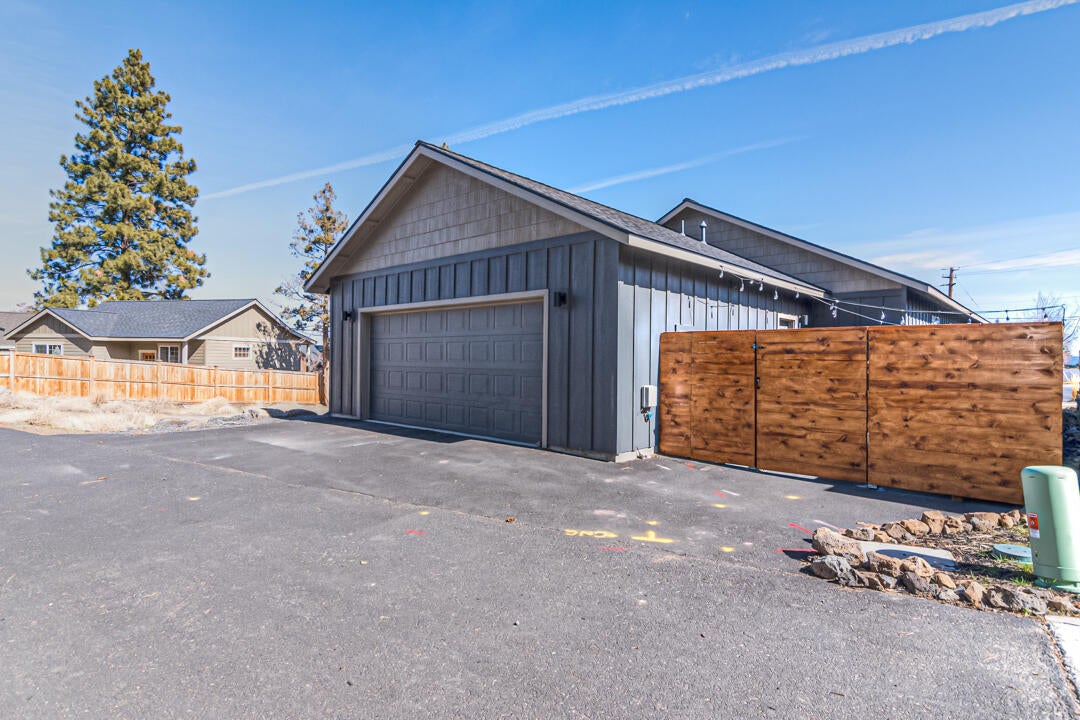 63101 O. B. Riley Road Bend, OR 97703 - Photo 27 of 31 26OB riley Rd 63101 Web (29 of 32)