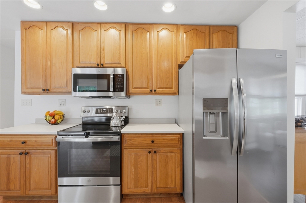 479 Massasoit Road Worcester, MA 01604 - Photo 11 of 27
