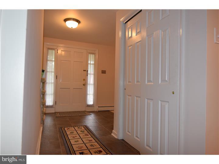 1090 Cedar Grove Road Broomall, PA 19008 - Photo 11 of 20 Foyer