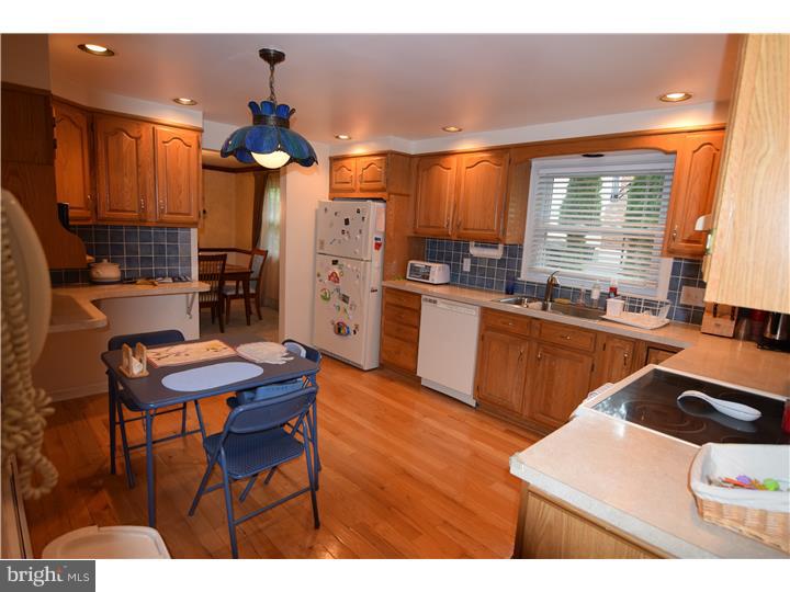 1090 Cedar Grove Road Broomall, PA 19008 - Photo 8 of 20 Kitchen