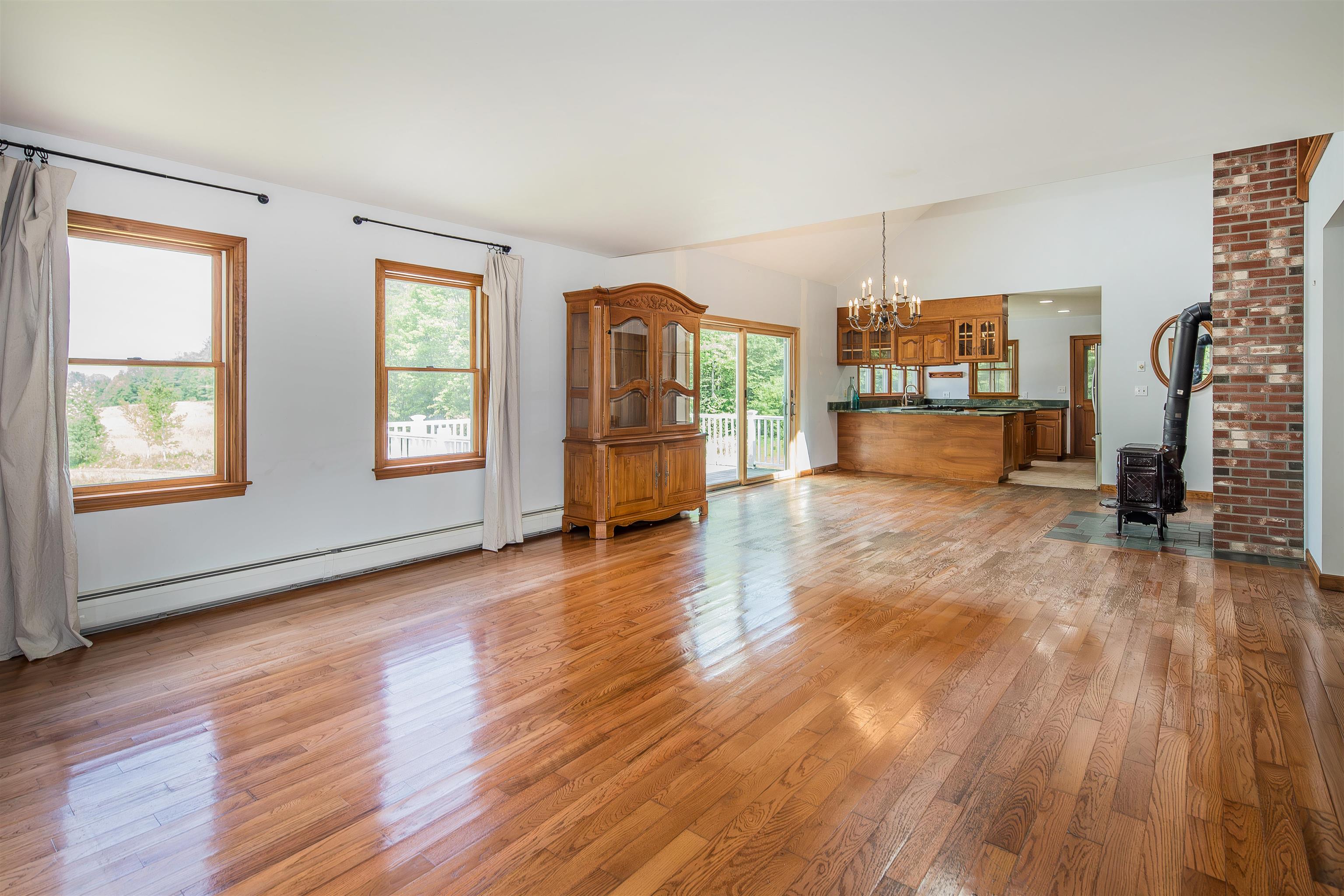 228 Leonard Road Sharon, VT 05068 - Photo 15 of 49