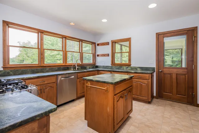 $785,000 | 228 Leonard Road, Sharon, VT 05068