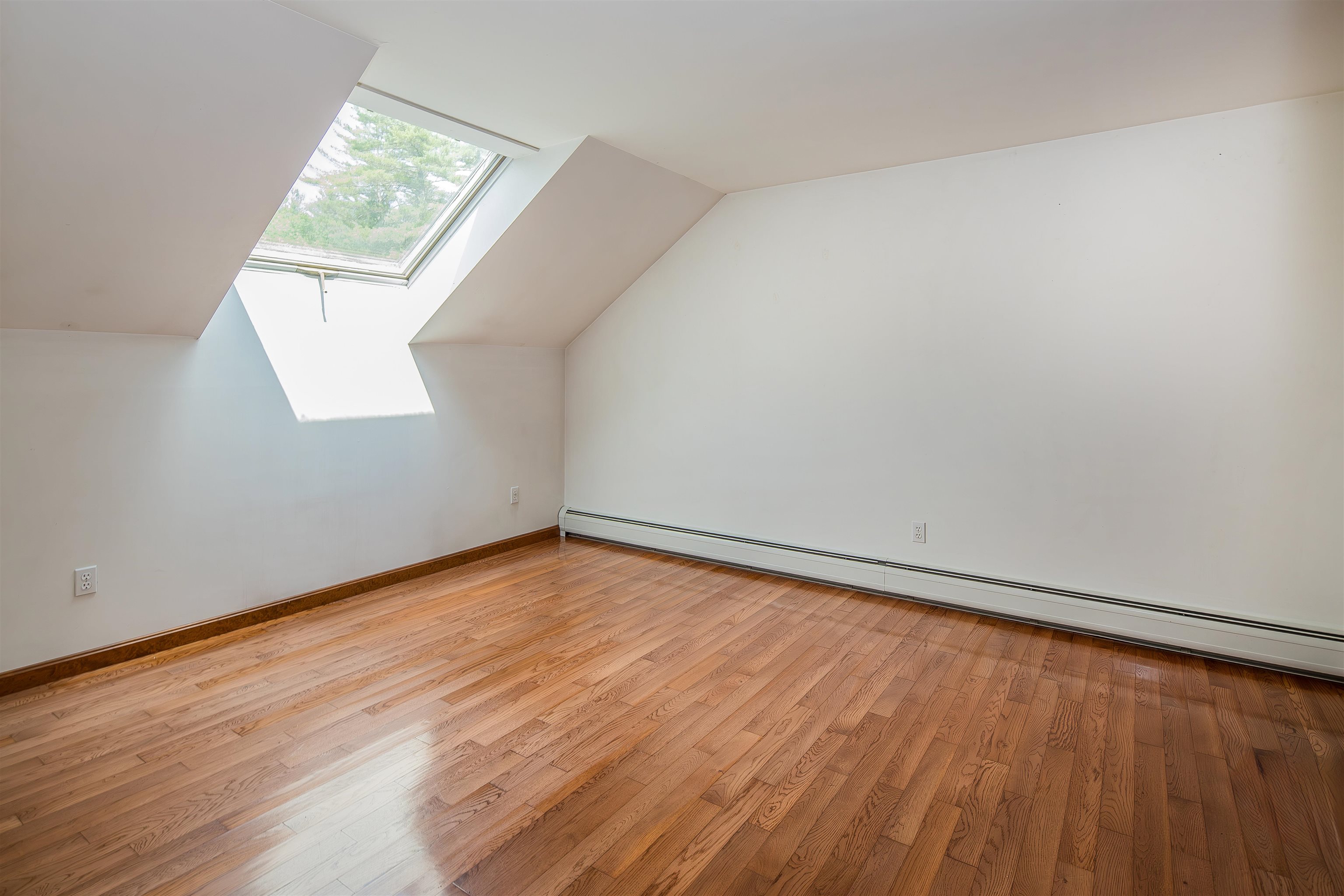 228 Leonard Road Sharon, VT 05068 - Photo 37 of 49