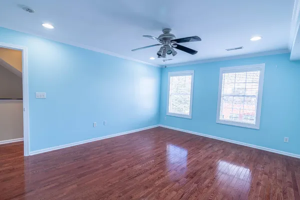 $352,500 | 491 Walnut Street, Lawrenceburg, IN 47025