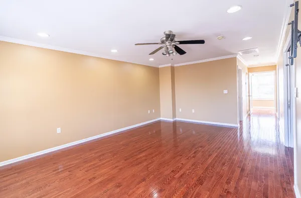 $352,500 | 491 Walnut Street, Lawrenceburg, IN 47025