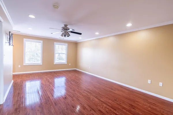 $352,500 | 491 Walnut Street, Lawrenceburg, IN 47025