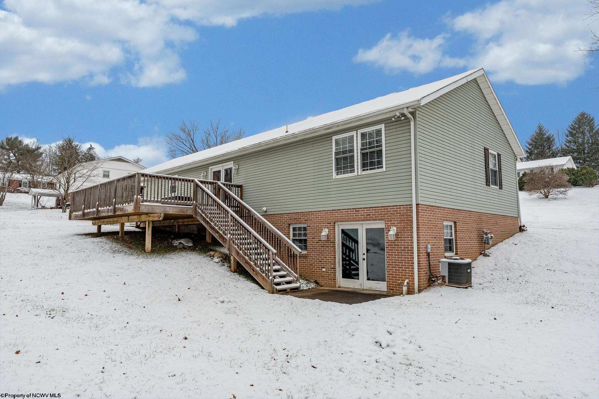 151 Raintree Boulevard Bridgeport, WV 26330 - Photo 36 of 49 Gallery Image 36
