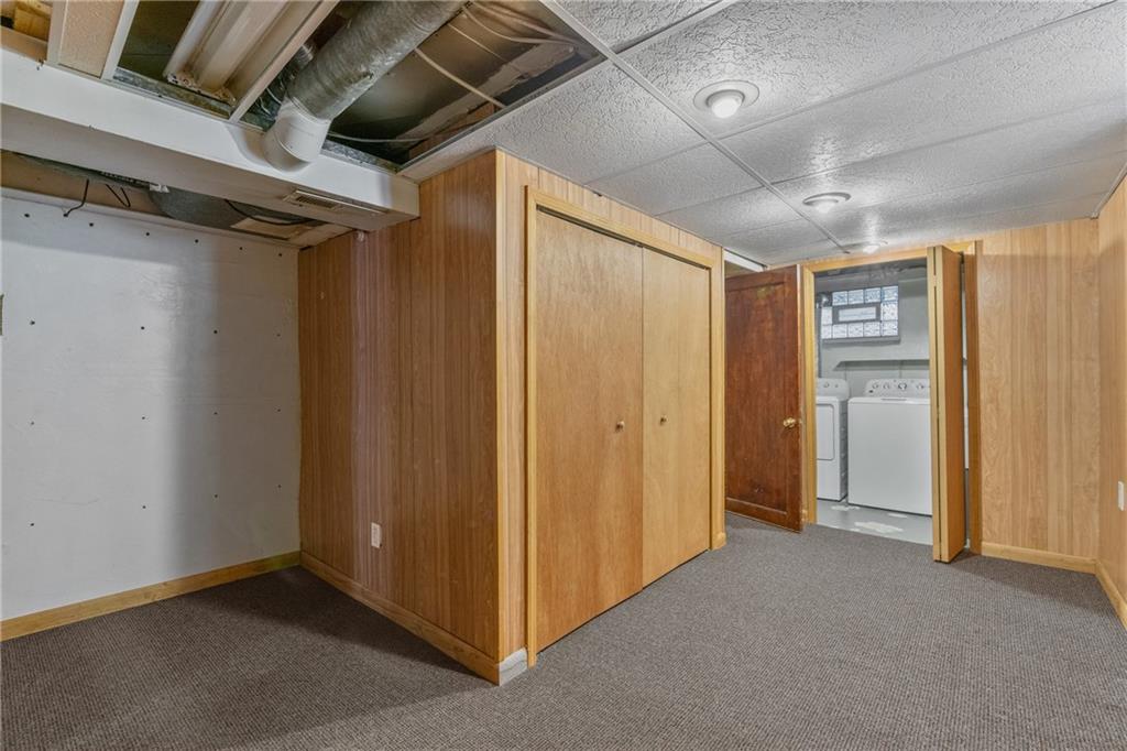 459 East Garden Road Pittsburgh, PA 15227 - Photo 22 of 33 a view of hallway