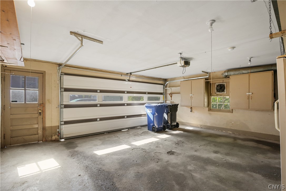 314 Deforest Road Syracuse, NY 13214 - Photo 30 of 40