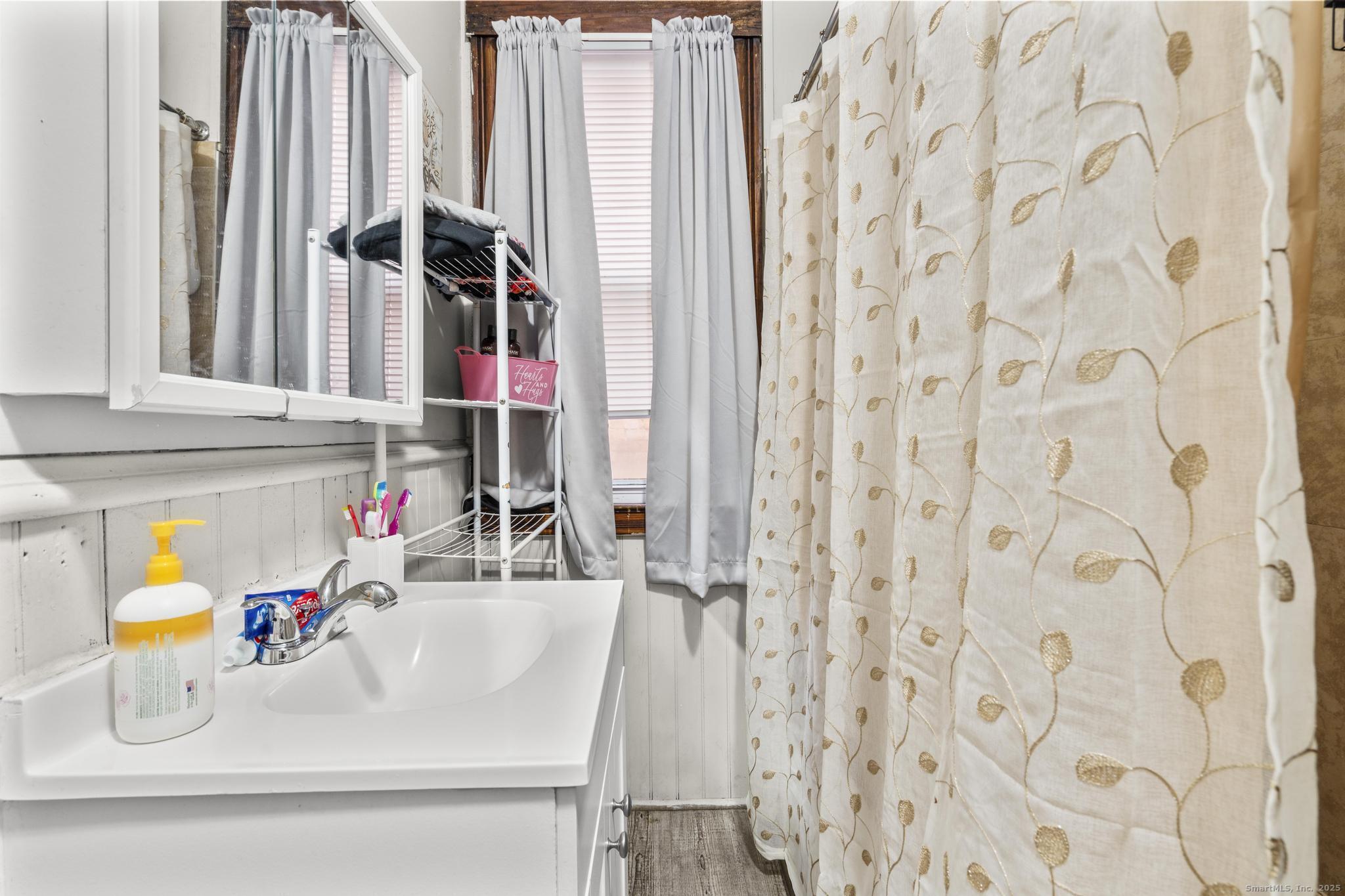 1380 State Street New Haven, CT 06511 - Photo 16 of 29