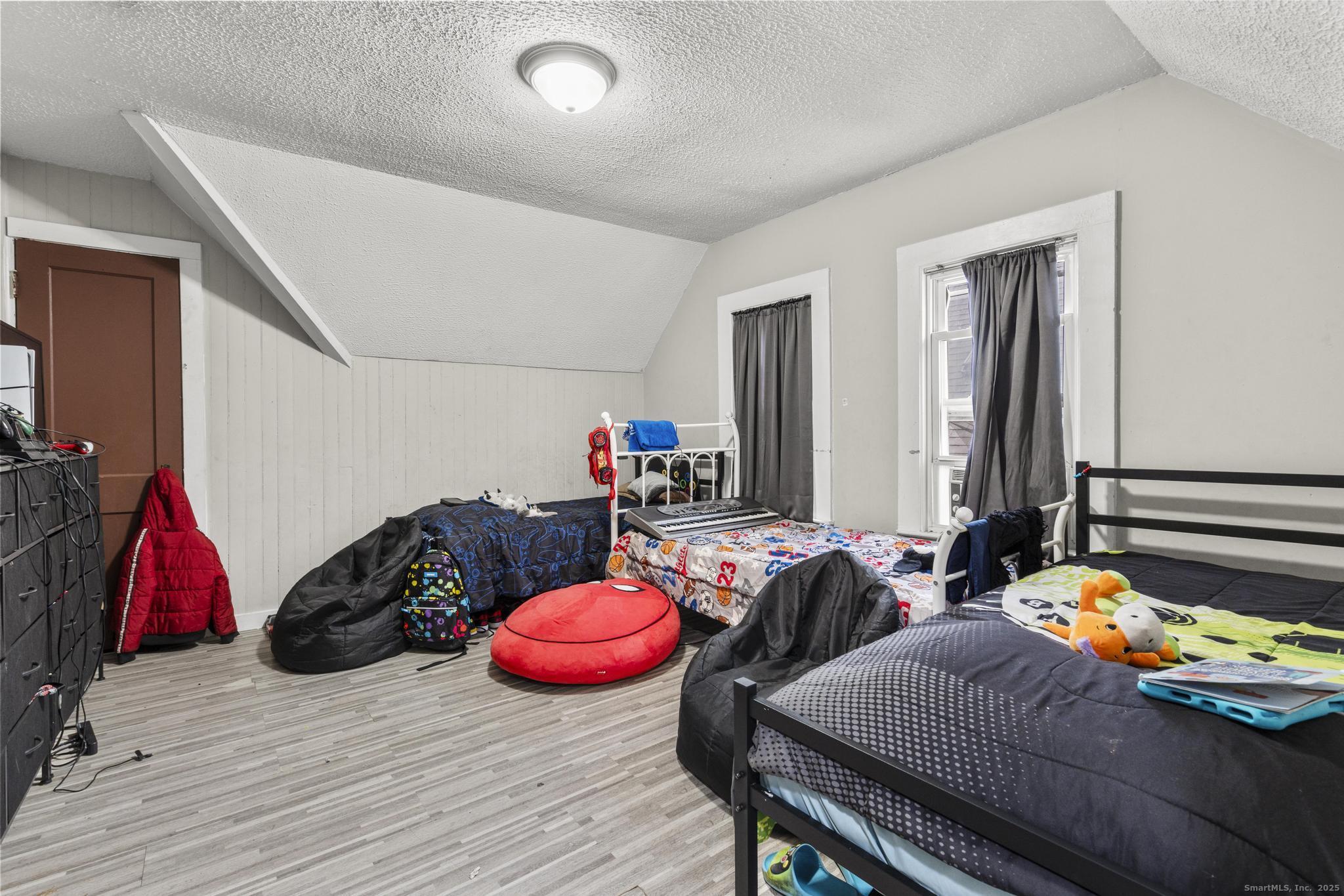 1380 State Street New Haven, CT 06511 - Photo 20 of 29