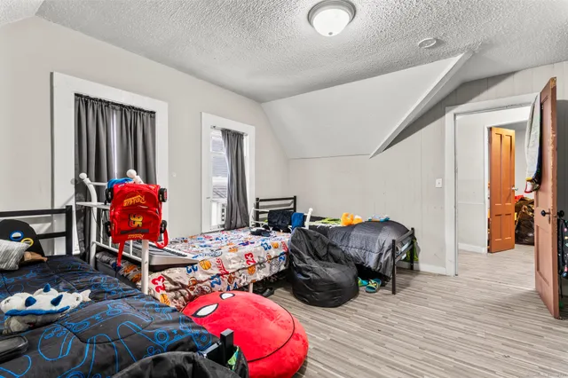 $414,900 | 1380 State Street, New Haven, CT 06511