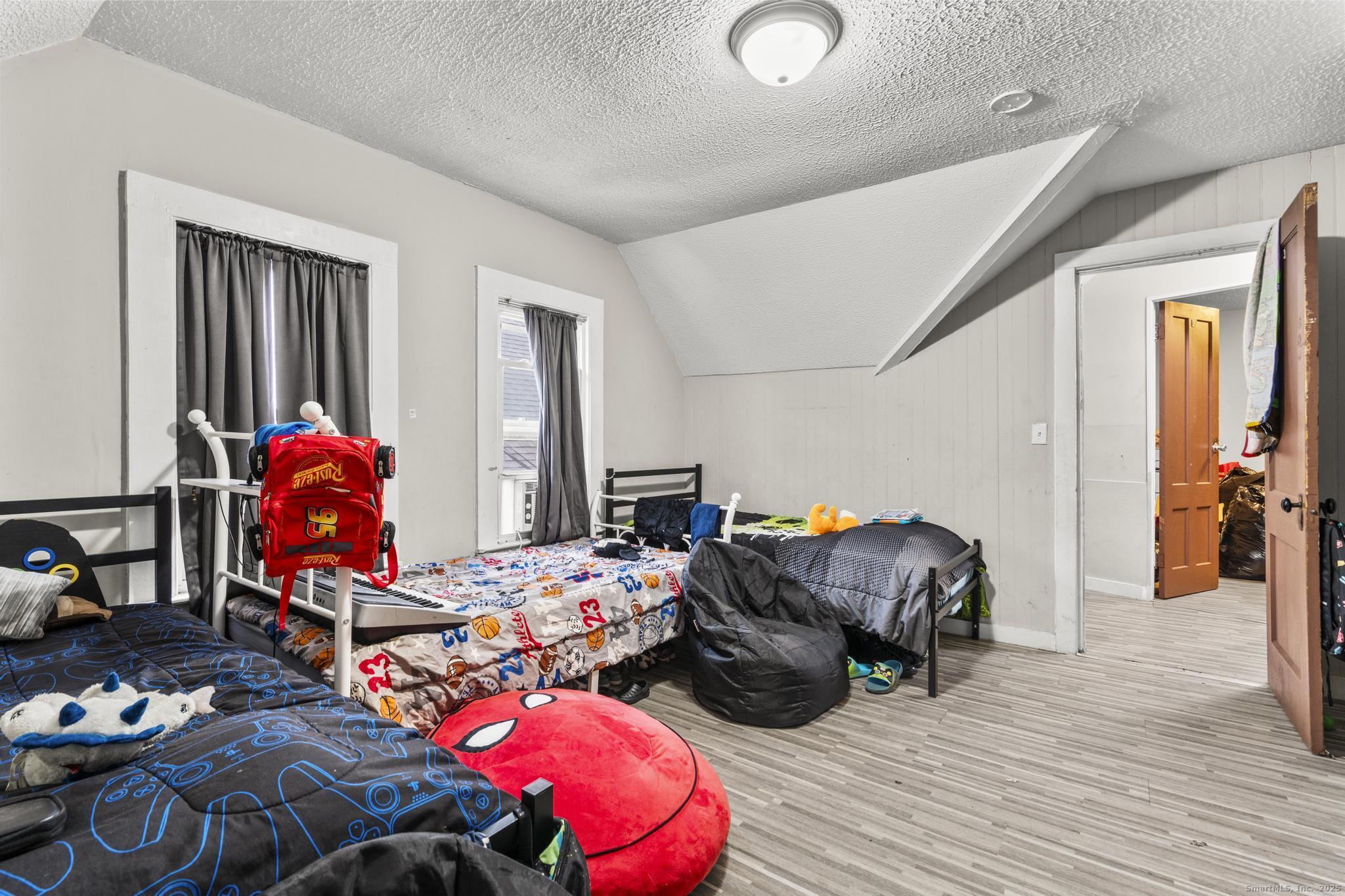 1380 State Street New Haven, CT 06511 - Photo 21 of 29