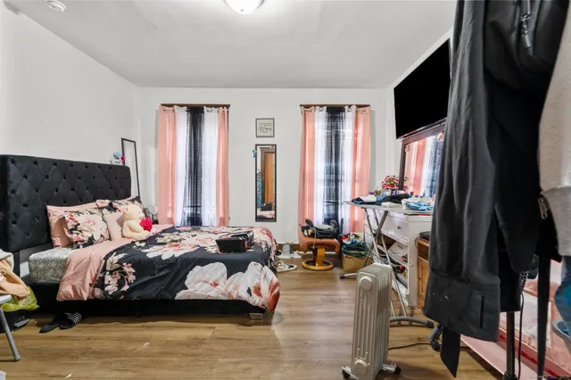 $414,900 | 1380 State Street, New Haven, CT 06511