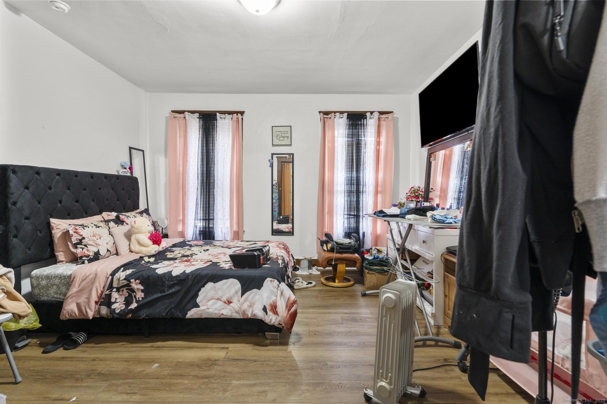 1380 State Street New Haven, CT 06511 - Photo 7 of 29