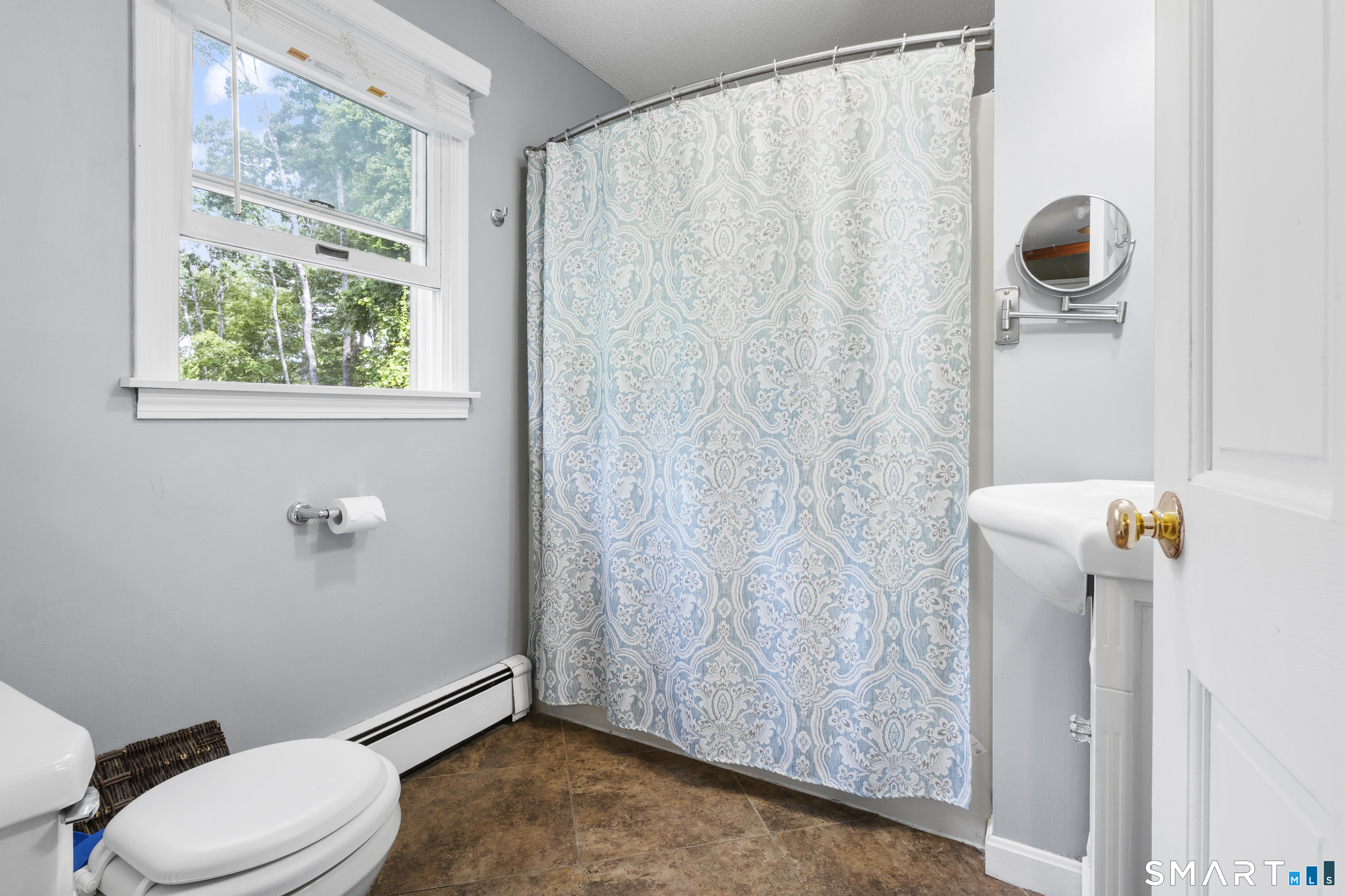 182 Stawicki Road Thompson, CT 06255 - Photo 5 of 34