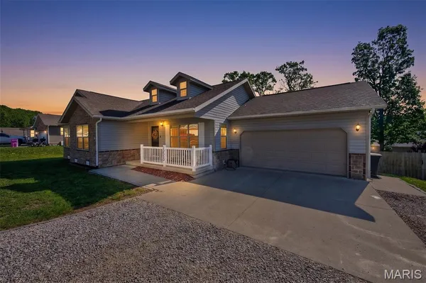 $256,900 | 20990 Hideaway Lane, St. Robert, MO 65584