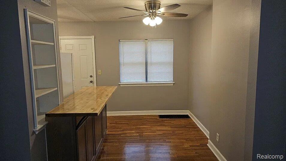 316 Sheffield Avenue Flint, MI 48503 - Photo 4 of 19