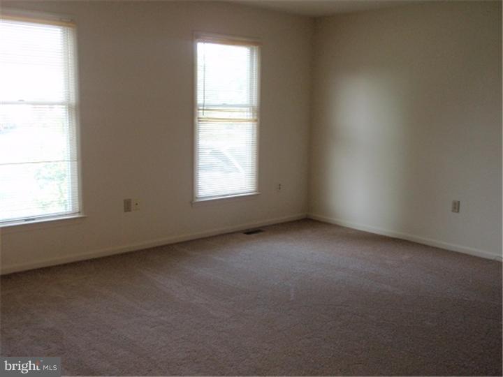 233 Sunrise Road Reading, PA 19606 - Photo 2 of 14 Living Room