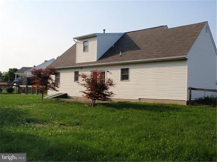 233 Sunrise Road Reading, PA 19606 - Photo 11 of 14 Exterior Back