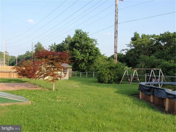 233 Sunrise Road Reading, PA 19606 - Photo 13 of 14 Back Yard