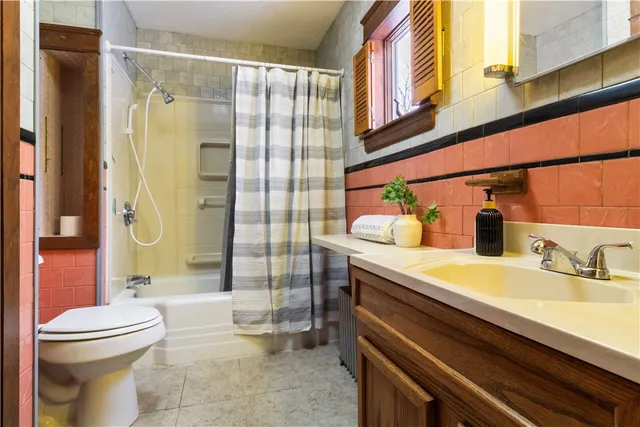 $380,000 | 885 Eddie Dowling Highway, North Smithfield, RI 02896