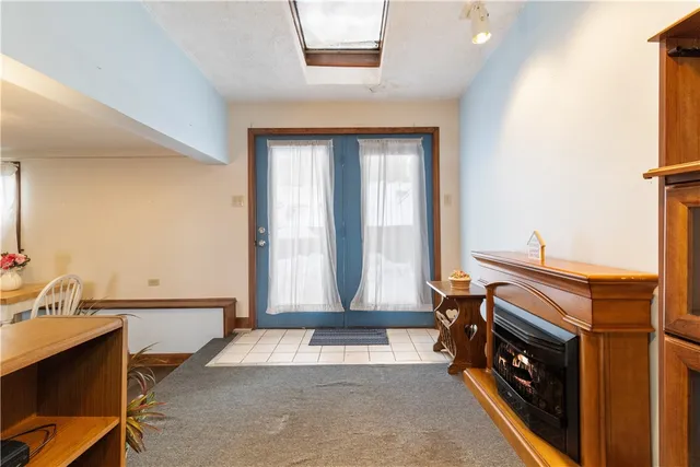 $380,000 | 885 Eddie Dowling Highway, North Smithfield, RI 02896