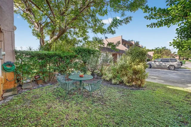 a car parked in front of a building