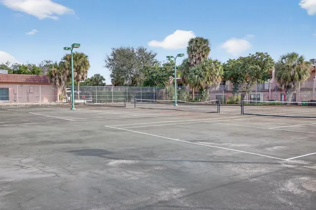 $310,000 | 16 Toledo Court, Unit 338, Davie, FL 33324