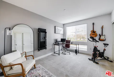 $849,000 | 10878 Bloomfield Street, Unit 211, Toluca Lake, CA 91602