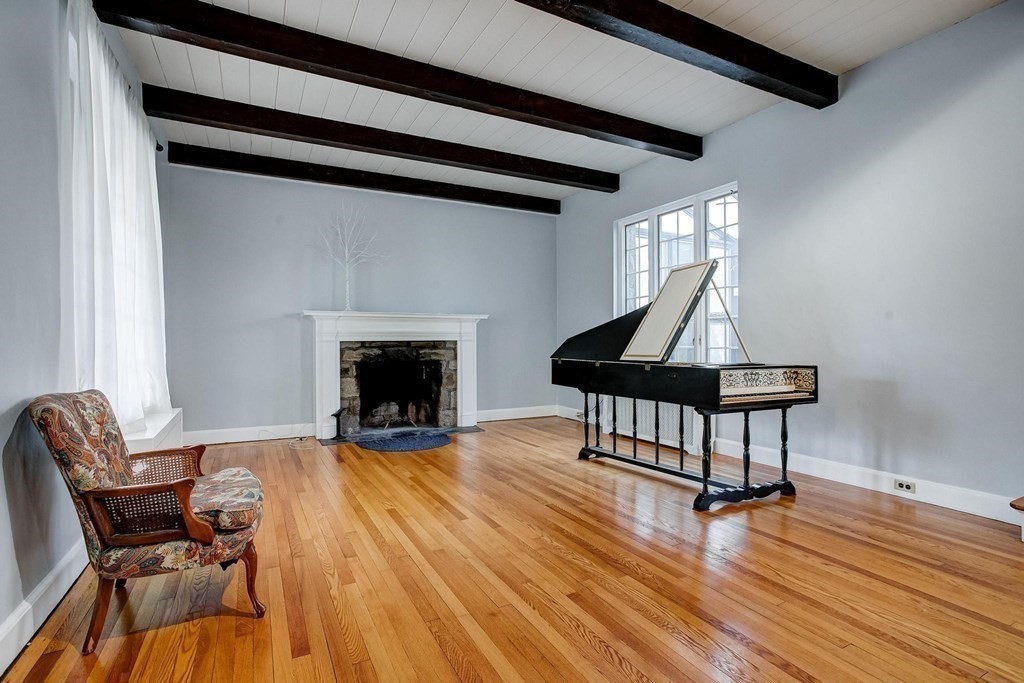 658 Bernardston Road Greenfield, MA 01301 - Photo 5 of 21 Gallery Image 5