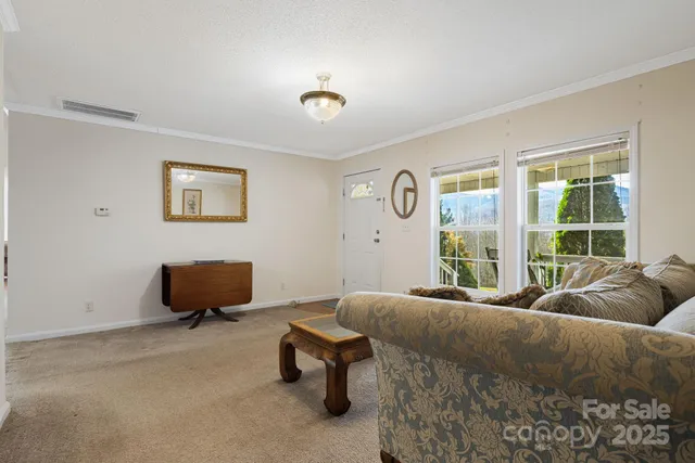 $395,000 | 686 Sam Jones Road, Burnsville, NC 28714