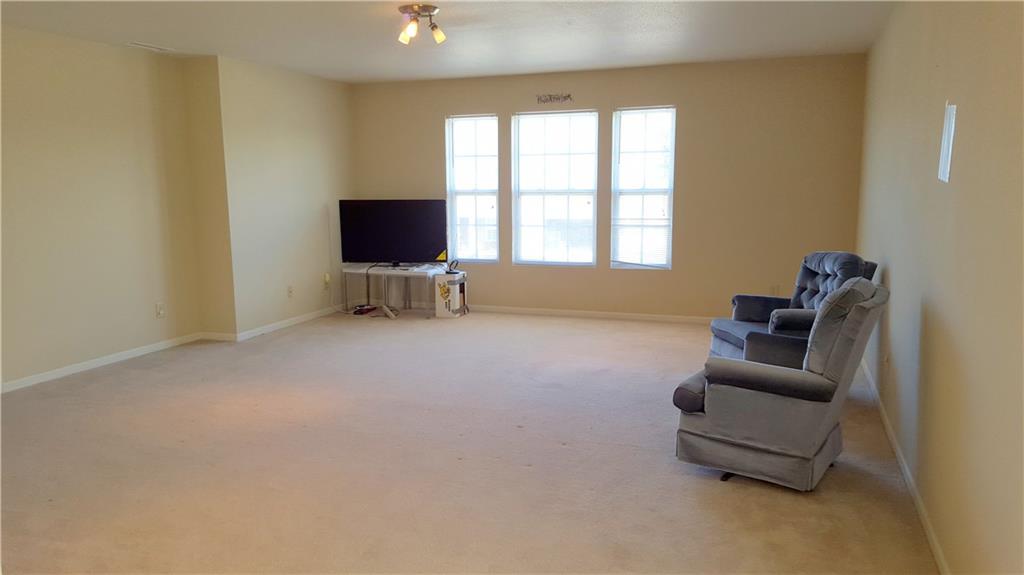 2568 Autumn Road Indianapolis, IN 46229 - Photo 16 of 21