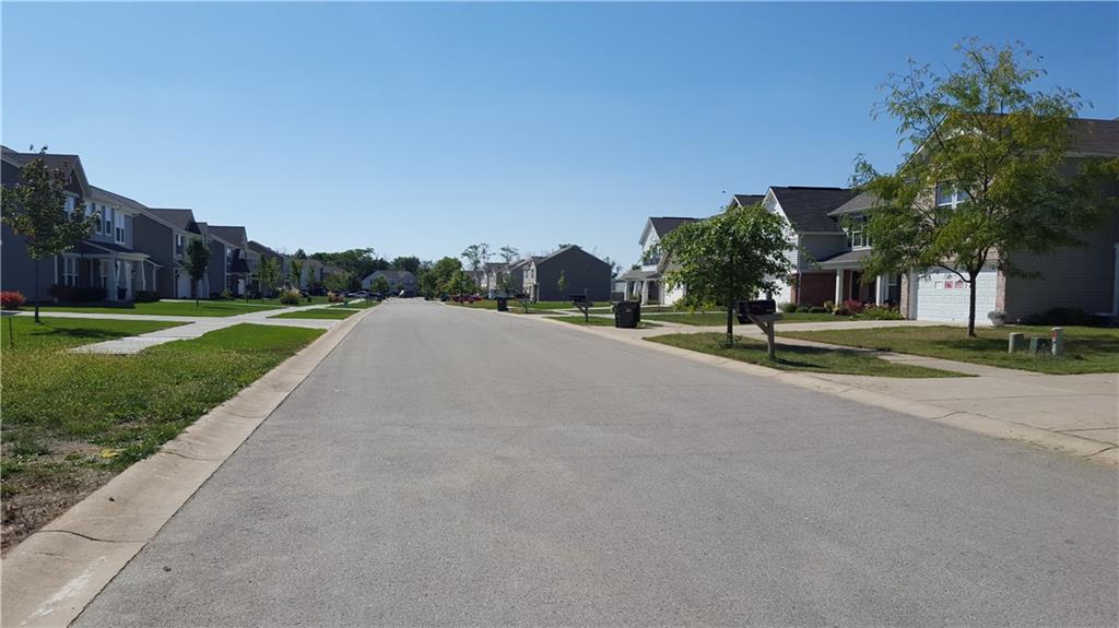 2568 Autumn Road Indianapolis, IN 46229 - Photo 4 of 21