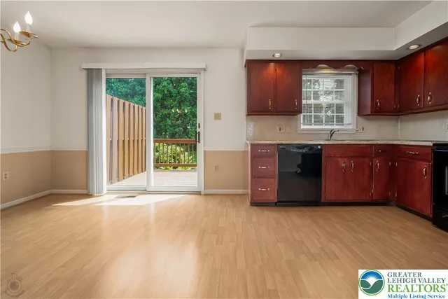 $279,900 | 1514 Ravena Street, Bethlehem, PA 18015