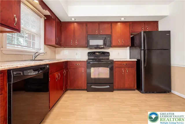 $279,900 | 1514 Ravena Street, Bethlehem, PA 18015