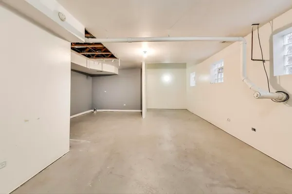 a view of a storage & utility room