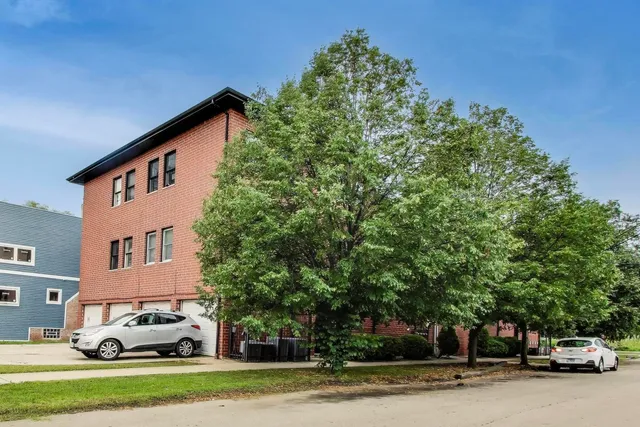 $125,000 | 1431 West 108th Street, Unit C, Chicago, IL 60643