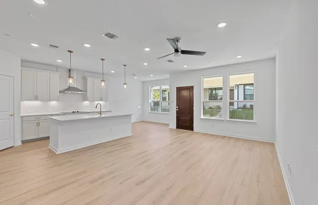 $394,900 | 1280 East Main Street, Unit 603, Round Rock, TX 78664