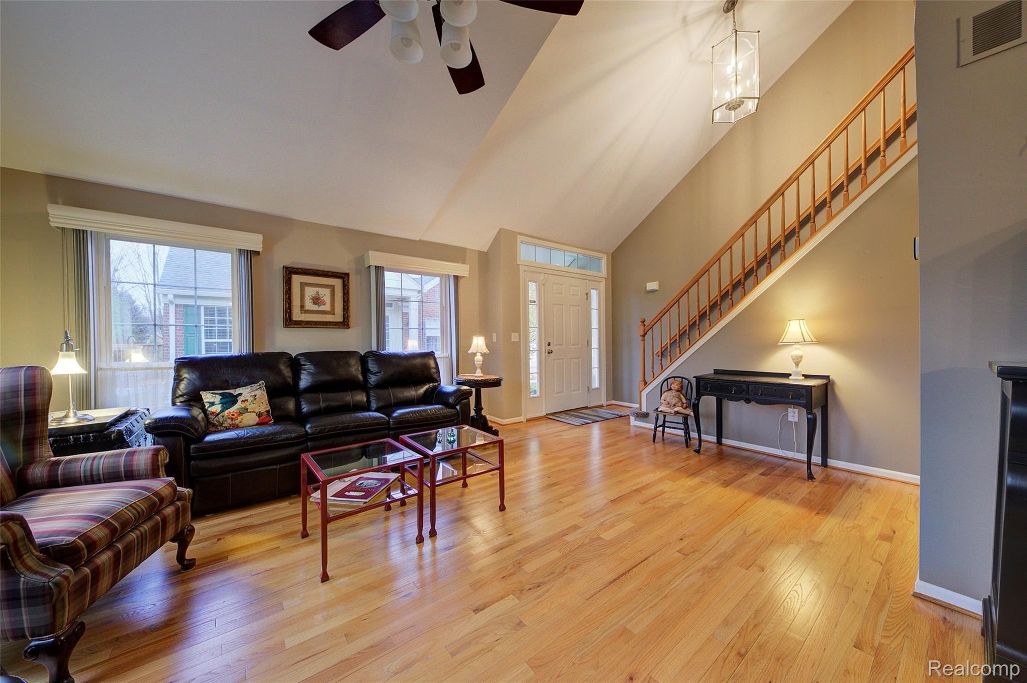 49131 Hawksburry Road Canton, MI 48188 - Photo 6 of 43 6 Great Room.jpg