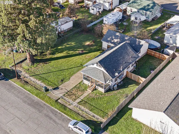 $289,000 | 430 Division Avenue, Drain, OR 97435