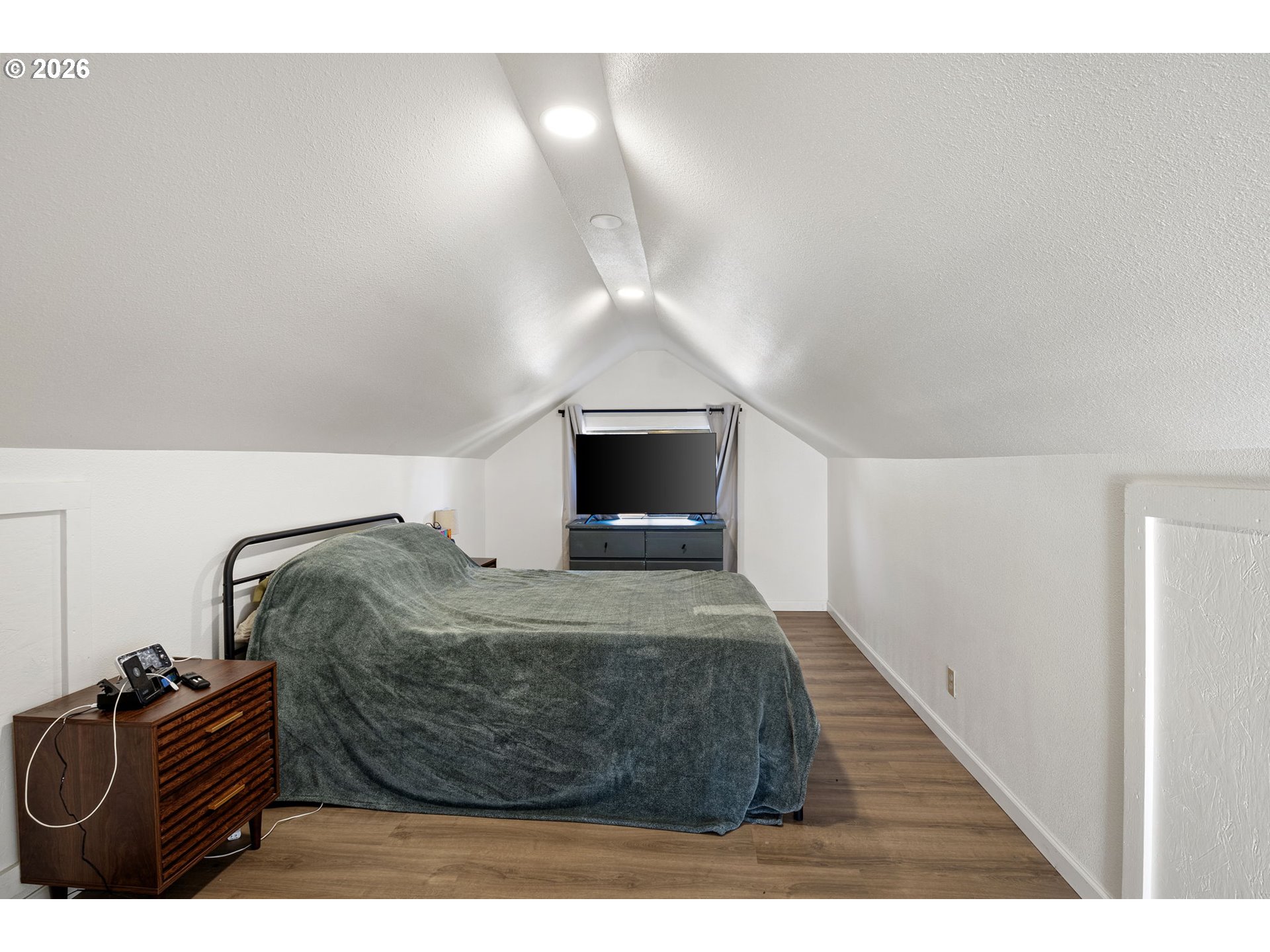 430 Division Avenue Drain, OR 97435 - Photo 29 of 47 Bedroom