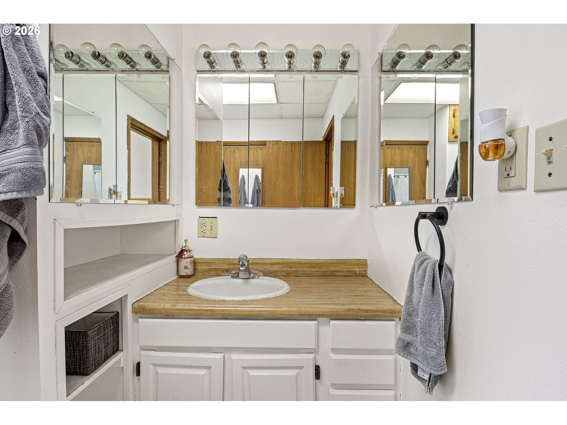 430 Division Avenue Drain, OR 97435 - Photo 34 of 47