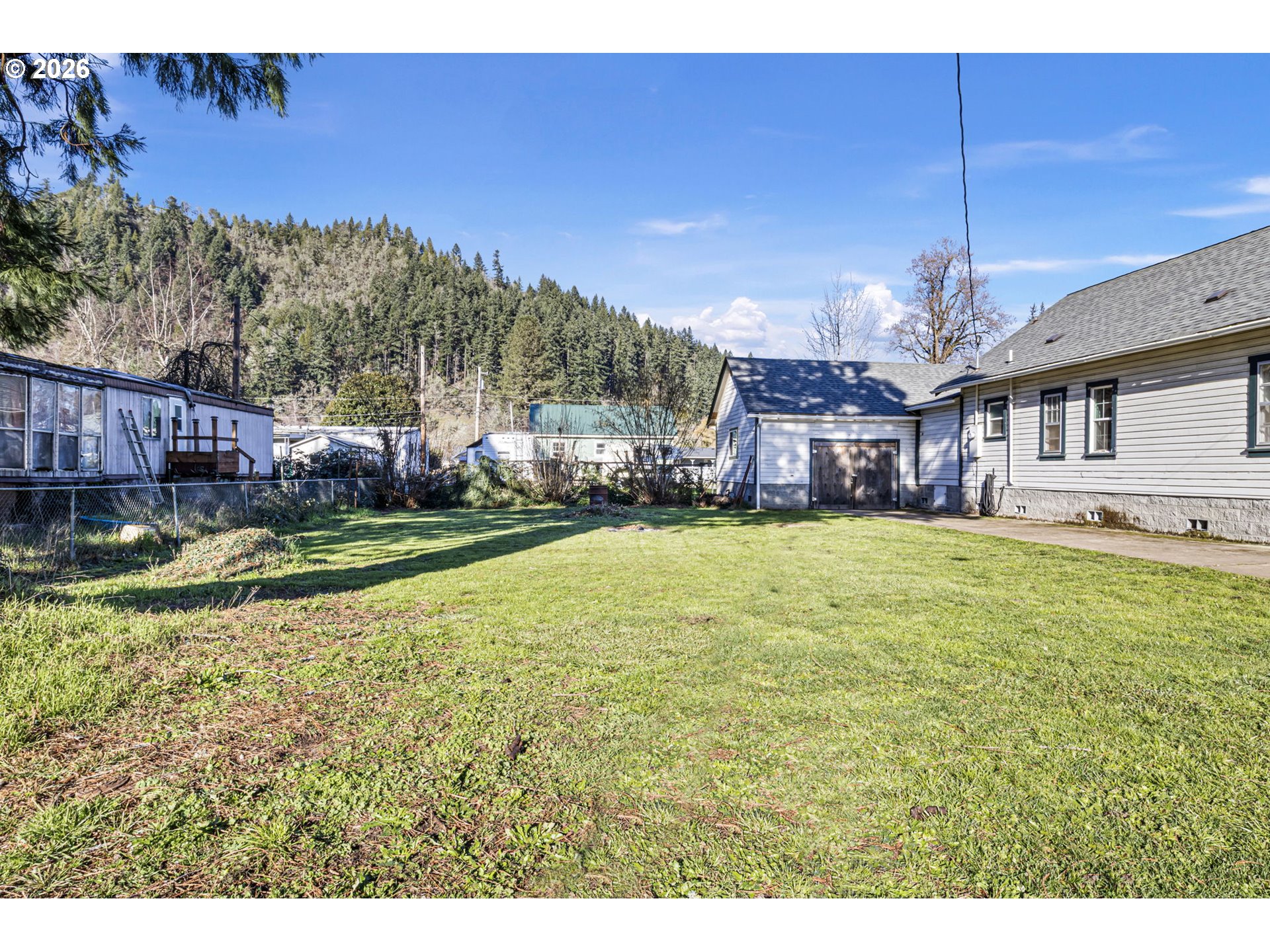 430 Division Avenue Drain, OR 97435 - Photo 8 of 47